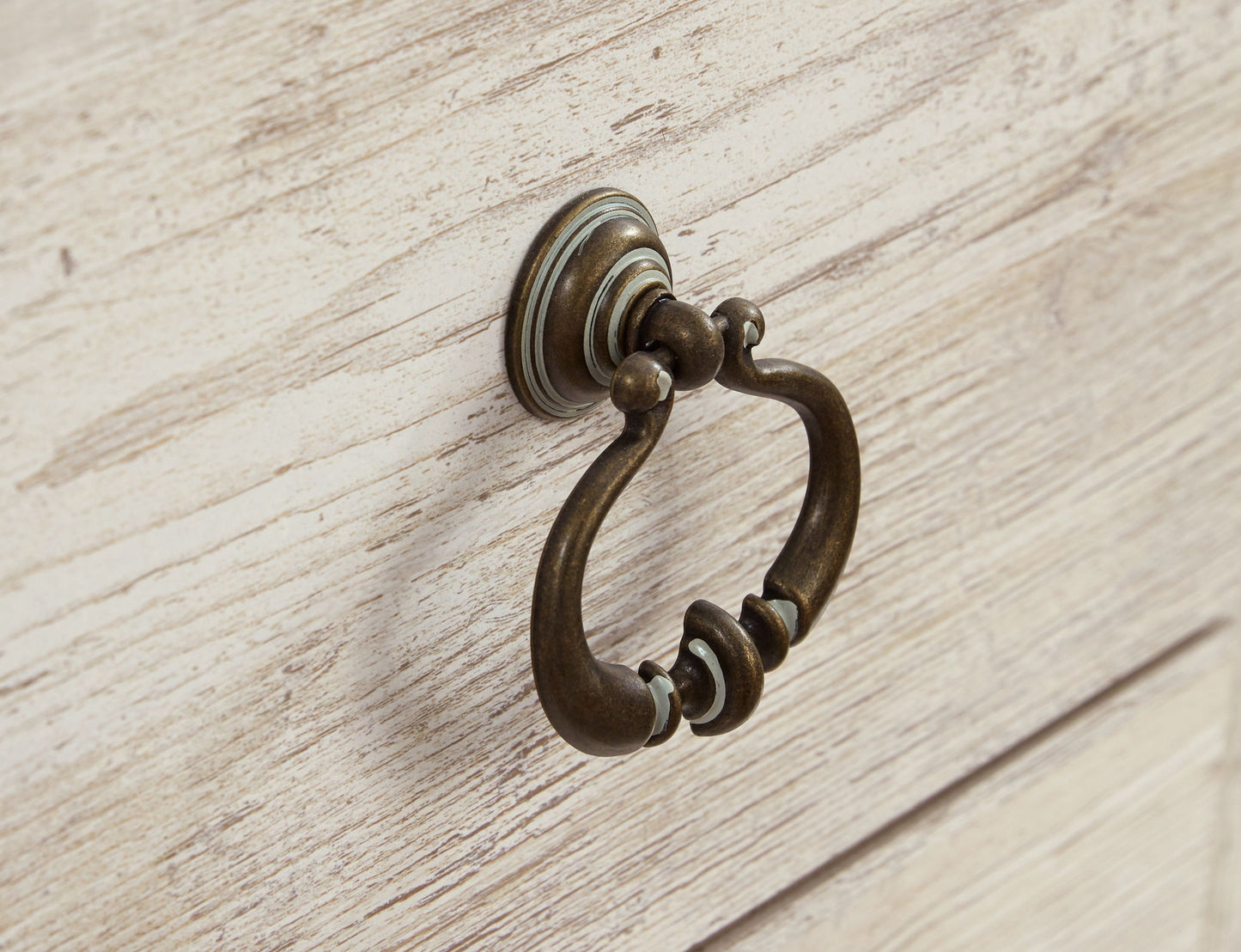 Willowton - 4-Piece Entertainment Center - Whitewash