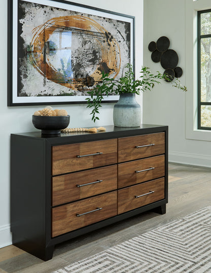 Kraeburn - Dresser - Brown / Black